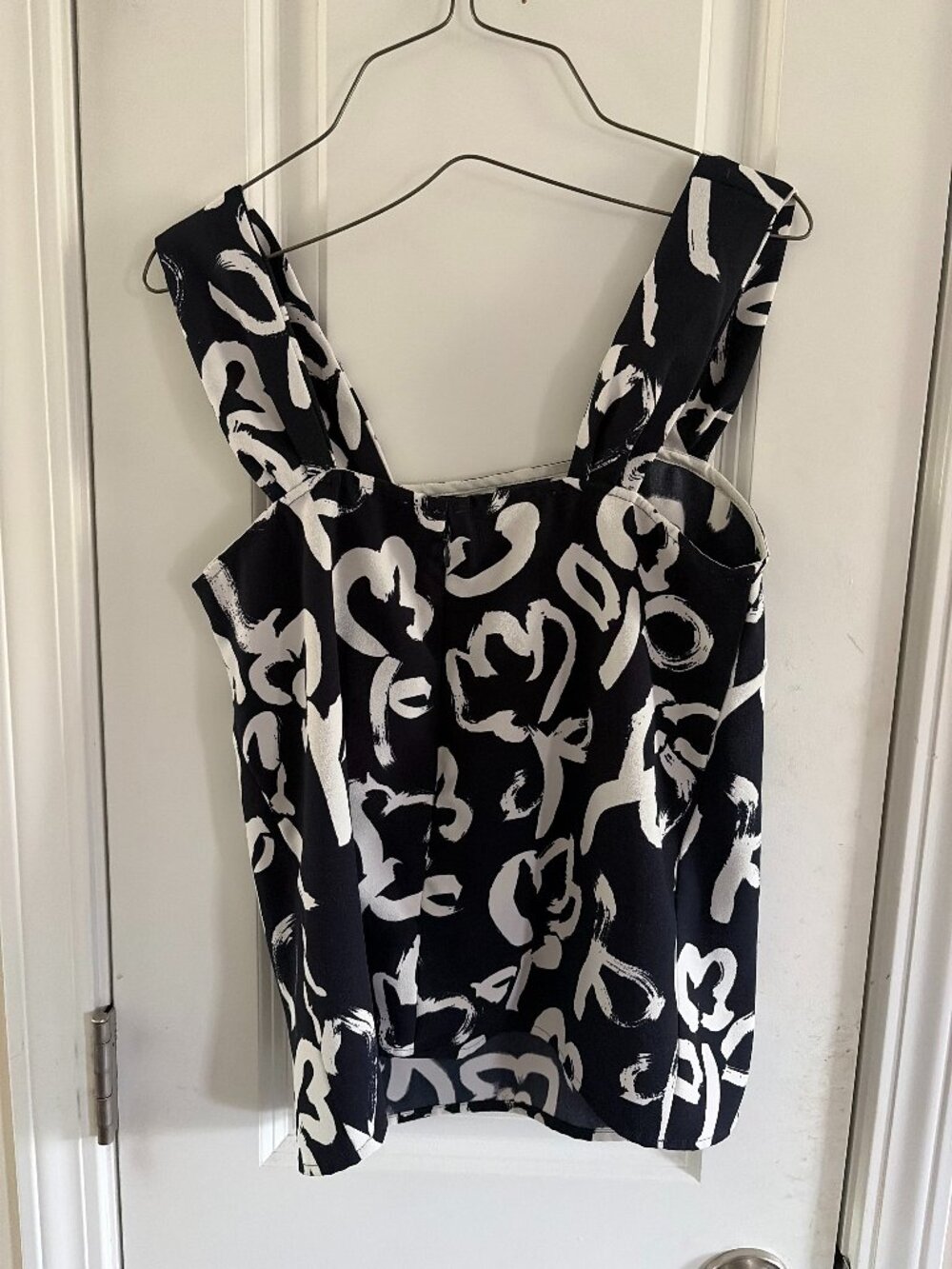 J.Crew 365 Black White Abstract Print 2-Piece Set Size 0 Wide Leg Capri Pants